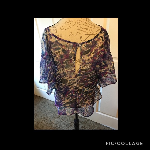 Sheer, flirty blouse - Picture 2 of 3